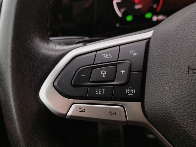 Golf VIII Active 2.0 TDI DSG AHK/LED+/NAV/ACC