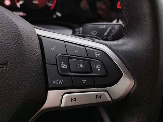 Golf VIII Active 2.0 TDI DSG AHK/LED+/NAV/ACC