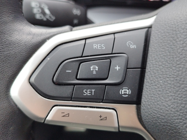 Golf VIII Active 1.5 TSI AHK/LED+/RFK/SHZ/DAB+