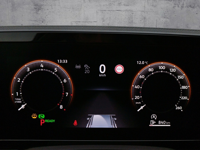 Passat Variant 1.5 eTSI DSG IQ.DRIVE/AHK/LED/NAV