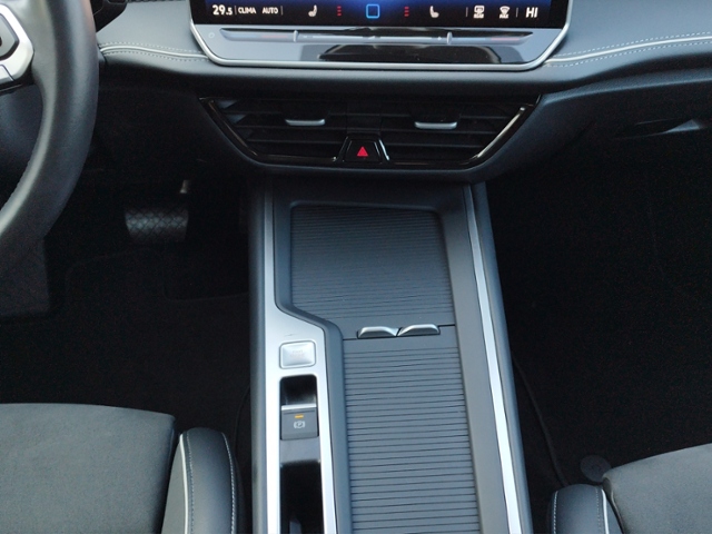 Passat Variant 1.5 eTSI DSG AHK/IQ.DRIVE/TRAVEL