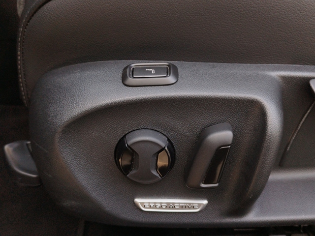 Passat Variant 1.5 eTSI DSG AHK/IQ.DRIVE/TRAVEL