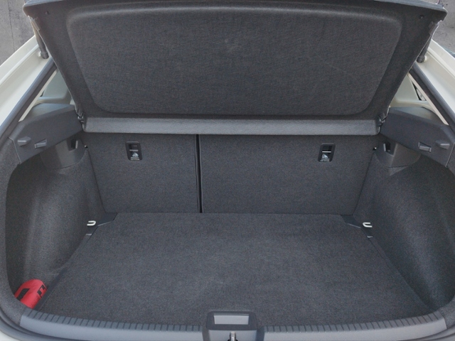 Taigo Life 1.0 TSI IQ.DRIVE/PARKLENK/SHZ/ACC