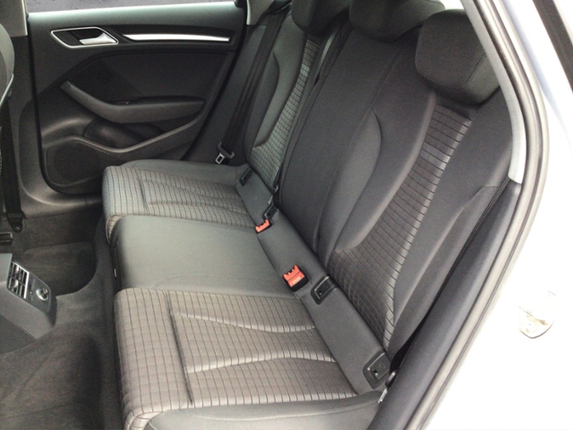 A3 Sportback sport 30 TFSI S-tronic NAV/LED/SHZ