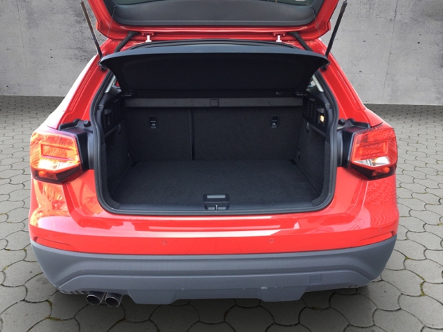 Q2 35 TFSI S-tronic PDC/AUX/ZV/ISOFIX