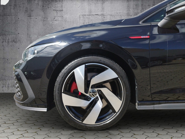 Golf VIII GTI 2.0 TSI DSG RFK/TRAVEL/LED+/NAV