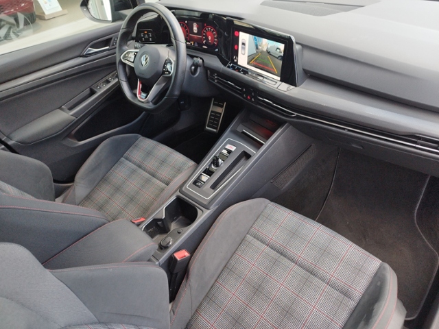 Golf VIII GTI 2.0 TSI DSG RFK/TRAVEL/LED+/NAV