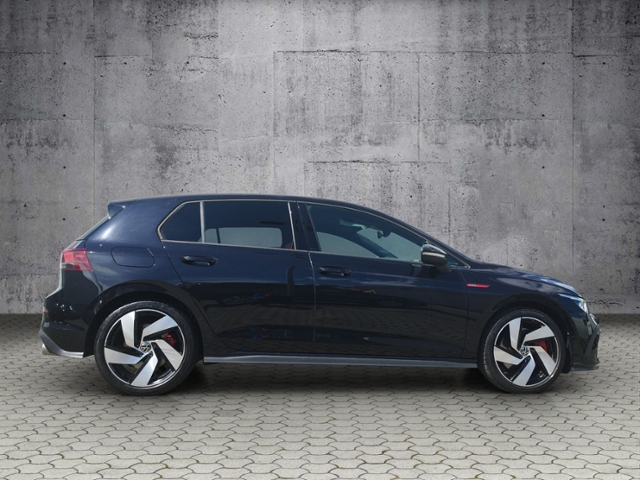 Golf VIII GTI 2.0 TSI DSG RFK/TRAVEL/LED+/NAV