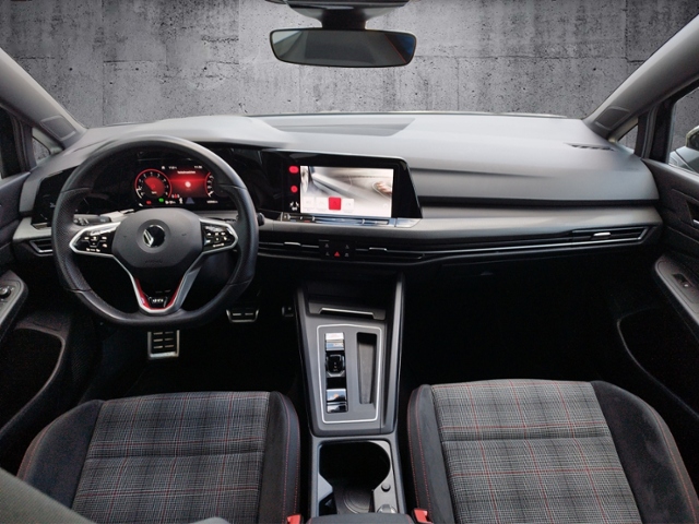 Golf VIII GTI 2.0 TSI DSG RFK/TRAVEL/LED+/NAV