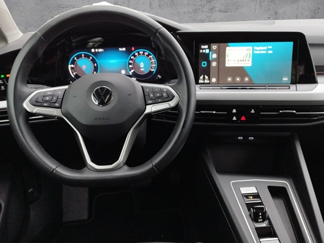 Golf VIII Life 2.0 TDI DSG 5JG/STH/PANO/IQ.LIGHT