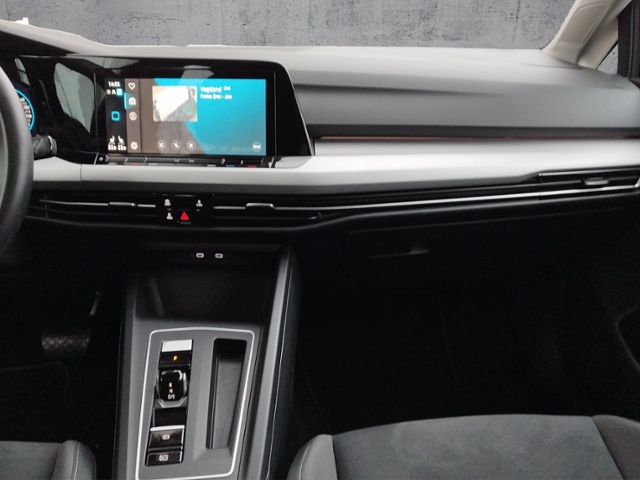 Golf VIII Life 2.0 TDI DSG 5JG/STH/PANO/IQ.LIGHT