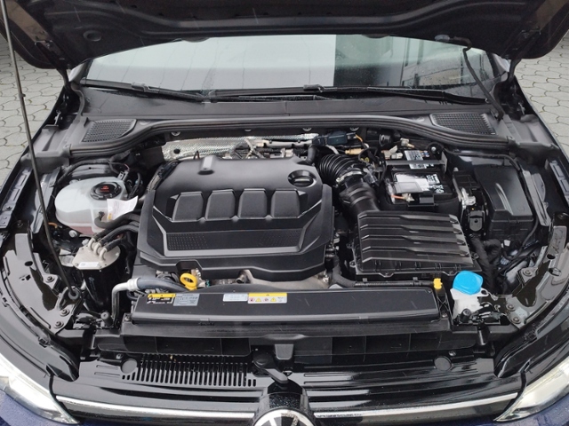 Golf VIII Life 2.0 TDI DSG 5JG/STH/PANO/IQ.LIGHT