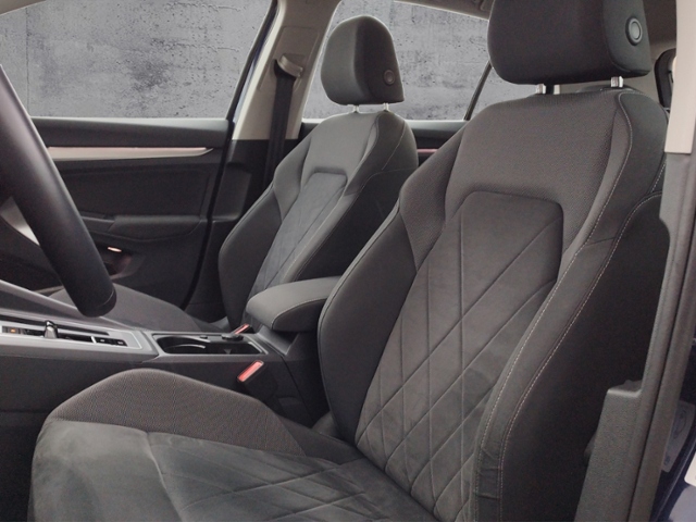 Golf VIII Life 2.0 TDI DSG 5JG/STH/PANO/IQ.LIGHT