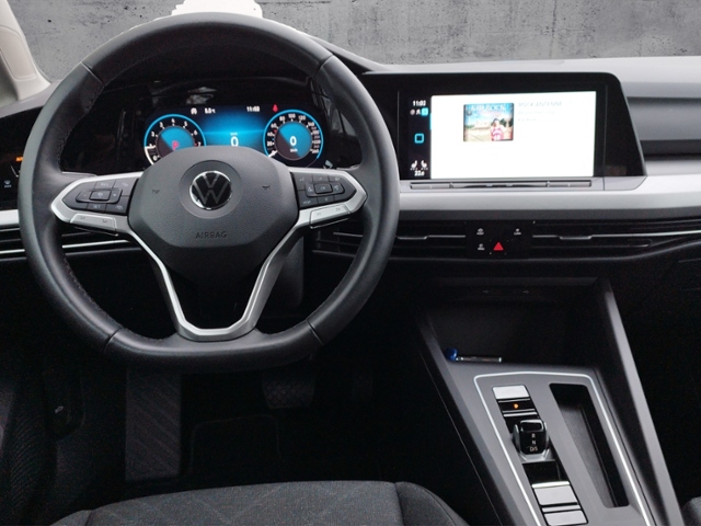 Golf VIII Variant Life 1.5 eTSI DSG ACC/NAV/TRAV