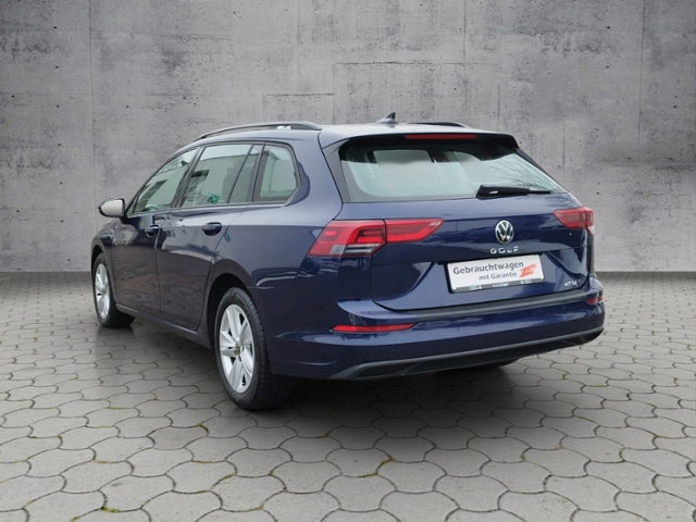 Golf VIII Variant Life 1.5 eTSI DSG AHK/LED+/NAV