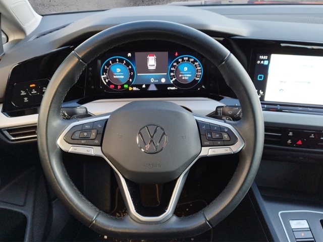 Golf VIII Variant Life 1.5 eTSI DSG AHK/LED+/NAV