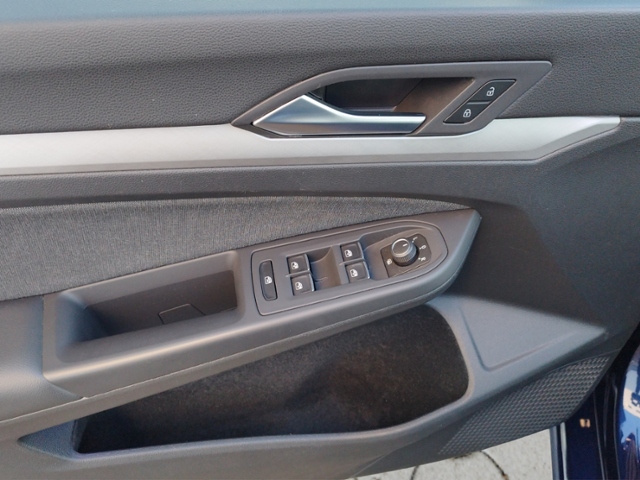 Golf VIII Variant Life 1.5 eTSI DSG AHK/LED+/NAV