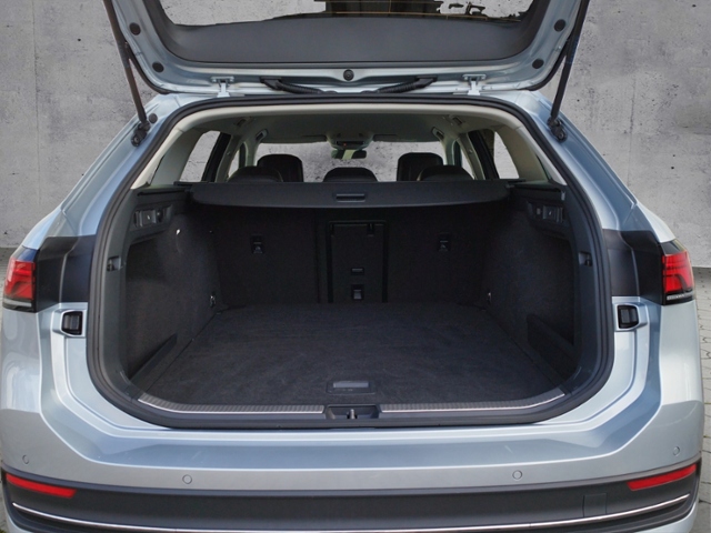 Passat Variant 1.5 eTSI DSG AHK/KAMERA/IQ.DRIVE