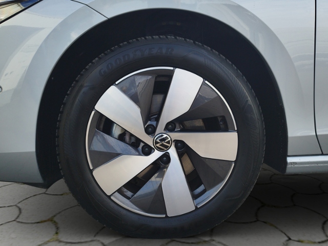 Passat Variant 1.5 eTSI DSG AHK/KAMERA/IQ.DRIVE